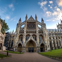 Dua destinasi wisata paling populer di London, Tower of London dan Westminster Abbey sudah terkenal dengan keangkerannya. Dua bangunan tua tersebut kabarnya dihantui arwah-arwah keluarga kerajaan dan biarawan yang telah meninggal. Foto: iStock