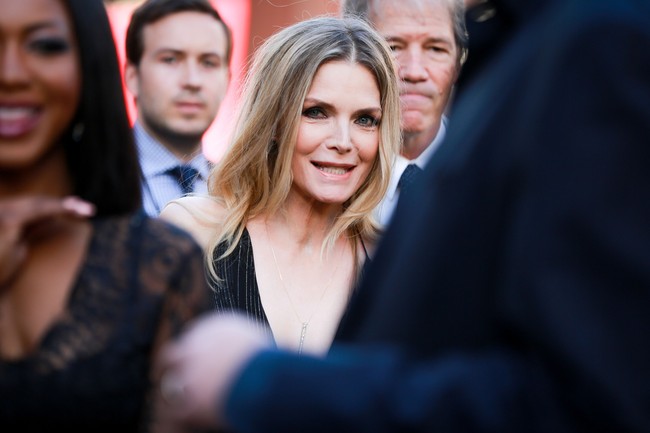 Sebelumnya Michelle menolak pakai parfum karena produk-produk wewangian yang ada di pasaran mengandung bahan-bahan membahayakan. Berdasarkan informasi yang didapatnya dari data Skin Deep milik Environmental Working Group, wewangian yang selama ini dia dan anak-anaknya pakai masuk kategori high hazard. Artinya, parfum mengandung bahan kimia berbahaya yang bisa memengaruhi kinerja ginjal, paru-paru, jantung hingga sistem syaraf pusat. (Foto: Getty Images)