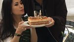 Begini Gaya Liliana Tanoesoedibjo Saat Kulineran Bersama Keluarga