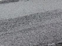 Membandingkan Aspal VS Paving Block untuk Jalan Akses ke Rumah