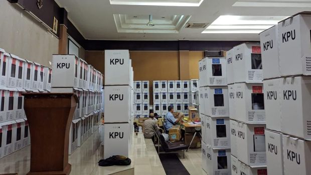 Suasana ruang kerja Ida Bagus.