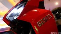 Nasir menambahkan dukungannya terhadap Gesits di Indonesia. Menurutnya ini adalah pencapaian yang bersejarah Indonesia memiliki prinsipal sepeda motor sendiri.