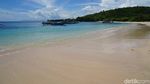 Foto: Pesona Pantai Pink Lombok yang Tidak Pudar
