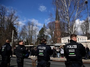 Dor! 2 Polisi Jerman Tewas Ditembak Saat Patroli Rutin