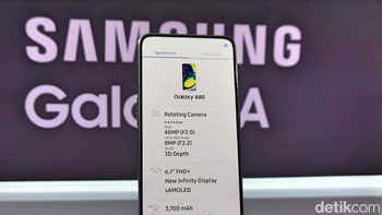 Ponsel ini ditenagai Snapdragon 730G dan RAM 8 GB yang diklaim maksimal untuk bermain gaming. Foto: Firdaus Anwar/detikinet