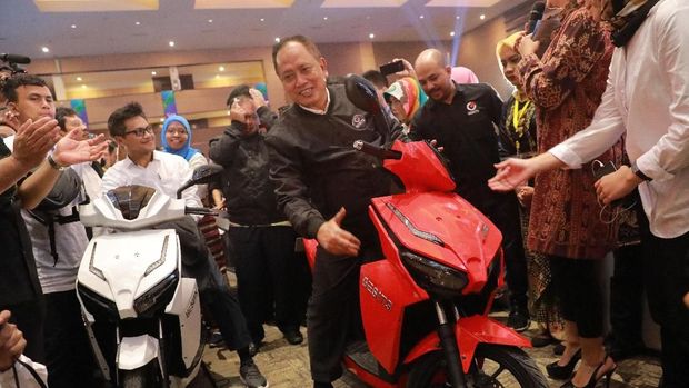 Naik Motor Listrik Gesits, Menteri Nasir Buka Pameran Startup