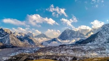 Lanskap Himalaya yang mengagumkan tapi sangat menantang. Foto: Oppo