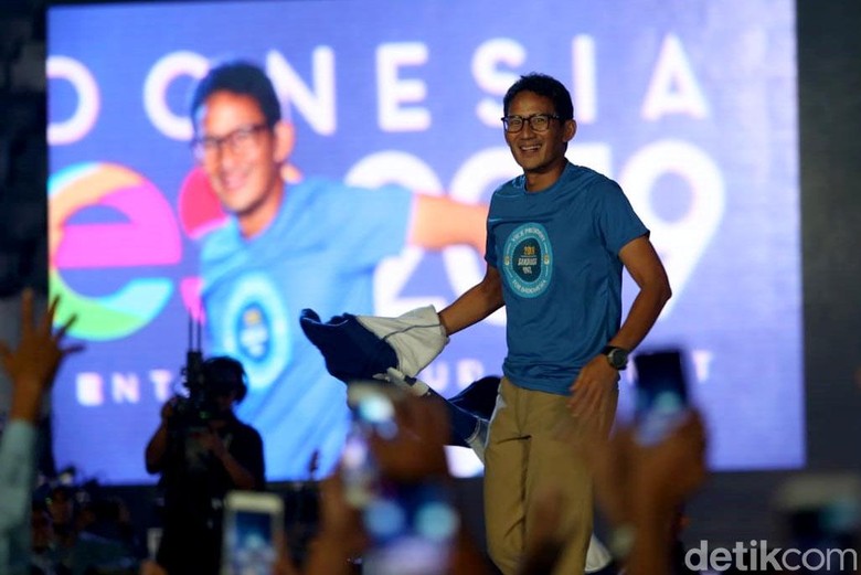 Sandi ke Milenial DKI: Mau Bebas Ujian Nasional Adik-adik? Tusuk 02 Sandi ke Milenial DKI: Mau Bebas Ujian Nasional Adik-adik? Tusuk 02