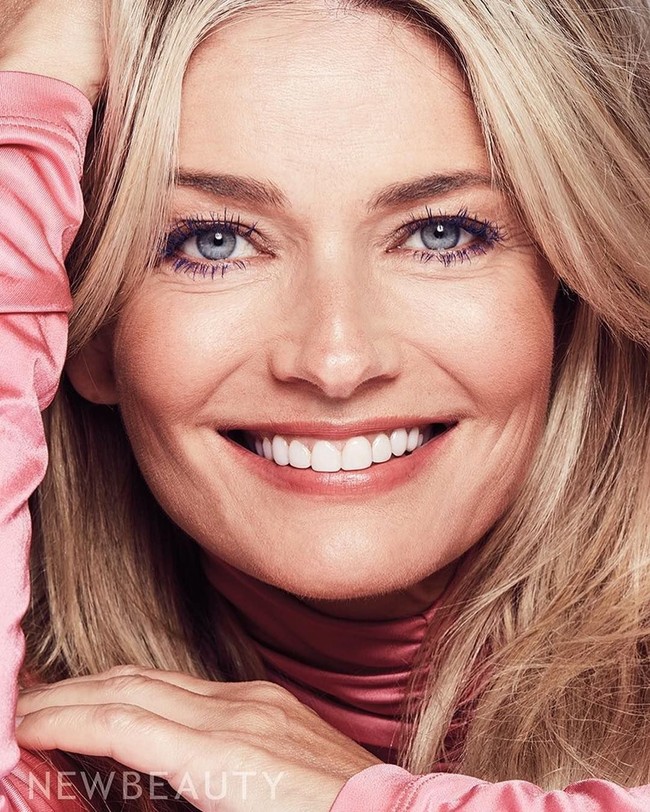 Mantan model Vogue ini juga memang telah terbuka tentang bagaimana ia mencoba menangani penuaan. Pada wawancara dengan E! baru-baru ini, Paulina mengungkapkan berolahraga dena melakukan pilates serta cardio. Foto: Instagram @paulinaporizkov