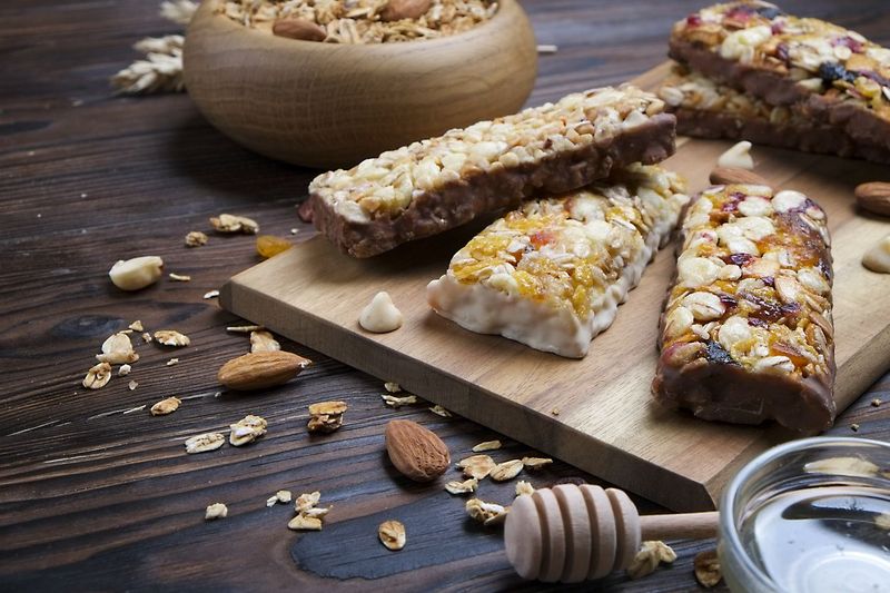 muesli bars / protein bars