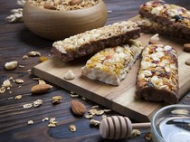 Sahur dengan Protein Bar Bikin Awet Kenyang? Ini Kata Dokter Gizi