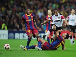 MU kesulitan mengembangkan permainan di laga ini. Sergio Busquets menjadi salah satu momok untuk MU. (Foto: Shaun Botterill/Getty Images)