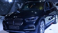 BMW X5 generasi terbaru diluncurkan di Jakarta.