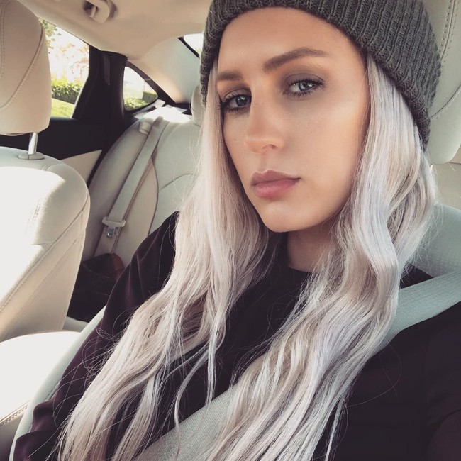 Lorraine Gilles, mantan pengasuh anak Mel B yang pada awalnya sangat dekat dengan keluarga personel Spice Girls itu kini memiliki hubungan panas. Mel B menuduh bahwa mantan suaminya Stephen Belafonte (saat itu masih jadi suaminya) telah menghamili Lorraine.  Foto: Instagram