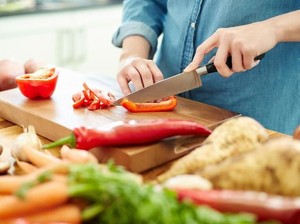 Sering Dilakukan! 5 Kesalahan Masak Ini Bikin Nutrisi Makanan Hilang