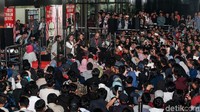 Penyidik KPK Novel Baswedan, Budayawan Emha Ainun Najib, dan jurnalis Najwa Shihab mengungkapkan pendapatnya tekait kasus ini.