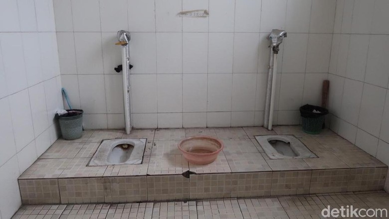 toilet di China toilet di China