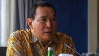Pemilik nama lengkap Hutomo Mandala Putra alias Tommy Soeharto diketahui berutang kepada negara dengan total Rp 2,61 triliun. Utang itu diketahui dimiliki perusahaannya, PT Timor Putra Nasional. Satgas BLBI pernah memanggil Tommy, namun kala itu Tommy hanya mengutus perwakilannya untuk memenuhi panggilan Satgas BLBI.  Grandyos Zafna/detikcom