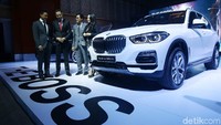 Mobil ini juga menandai titik penting pada The Year of X setelah peluncuran generasi terbaru BMW X1, BMW X2, BMW X3, dan BMW X4.