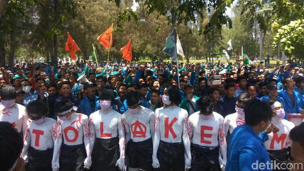 Hari Ketiga, Mahasiswa Tolak Tambang 'Kepung' Lagi Kantor Gubernur Aceh