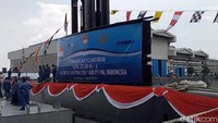 Menurut Ryamizard, tidak semua negara bisa membuat kapal selam. Untuk di kawasan Asean saja, hanya Indonesia yang mampu membuat. Untuk spesifikasi, kapal selam Alugoro ini mempunyai panjang 61,3 meter dengan kecepatan 21 knot di bawah permukaan air dan mampu berlayar lebih dari 50 hari serta dapat menampung lebih dari 40 kru.