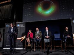 Lebih Dekat dengan Wujud Lubang Hitam yang Misterius