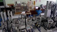 Sebanyak 80% lulusan Balai Latihan Kerja (BLK) Makassar, Sulawesi Selatan (Sulsel) terserap di lapangan kerja, dan sebagiannya bekerja di luar negeri seperti Jepang, Brunei Darussalam, dan Malaysia.