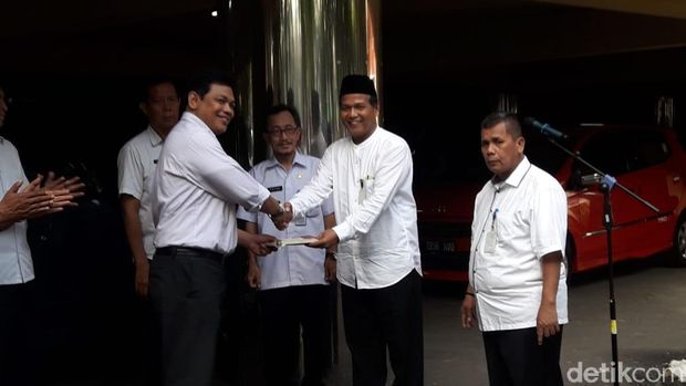 Melawan Hoax Lewat Buku Bacaan