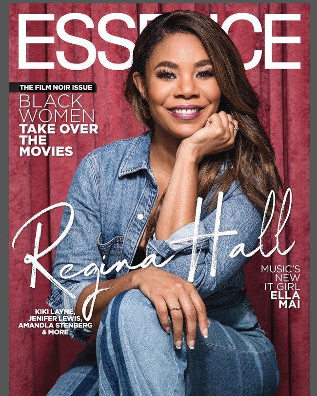 Ada aktris Regina Hall yang berusia 48 tahun. Sejak membintangi film Scary Movie di tahun 2001, wajahnya tak banyak mengalami perubahan. Foto: Instagram @morereginahall 