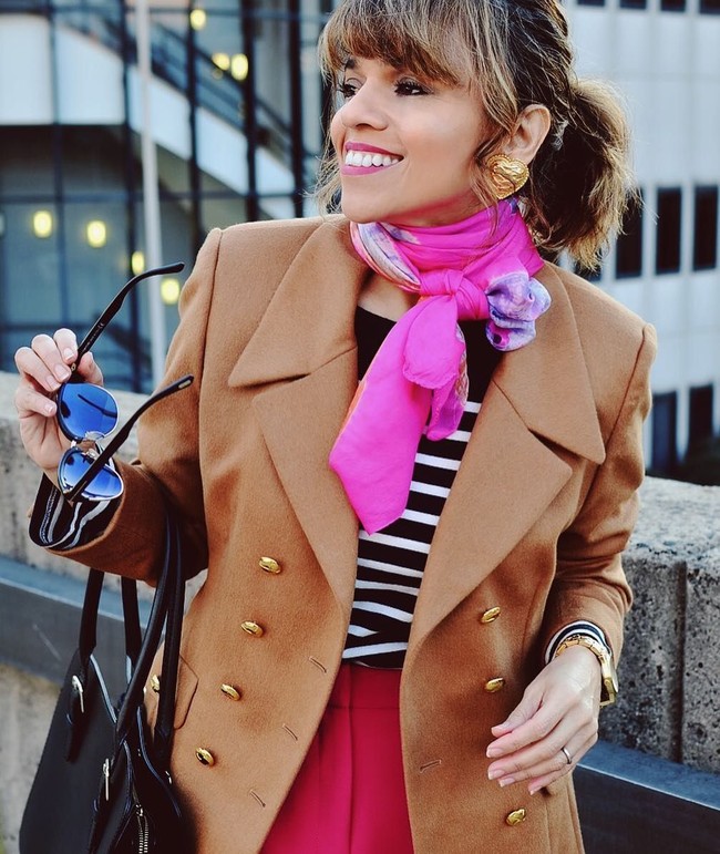 Selain Asia, banyak wanita dari ras Afrika yang masih terlihat muda di usia matang. Salah satunya adalah Carelia Morán. Ia adalah seorang blogger fashion yang masih eksis di usia 48 tahun. Foto: Instagram @my_small_wardrobe