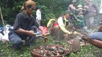 Potret Ratusan Ayam Dibakar di Perayaan Wangan Cenginging