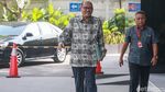 Senyum Staf Ahli Menag Saat Akan Diperiksa KPK