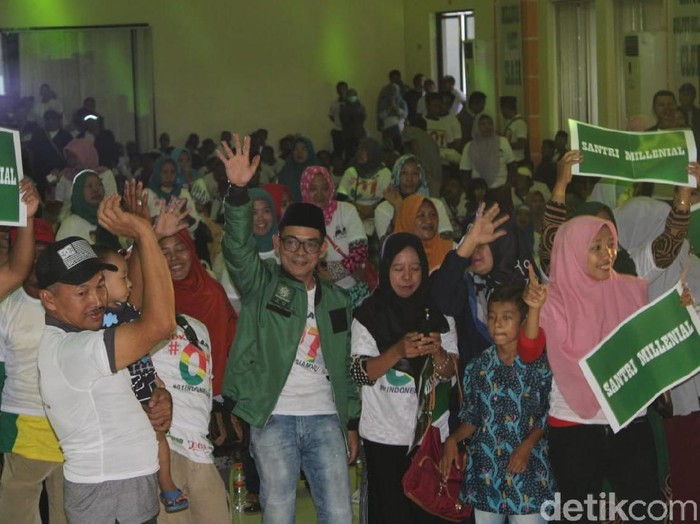 Ratusan Santri Milenial Jombang Deklarasi Dukung Jokowi-Maruf