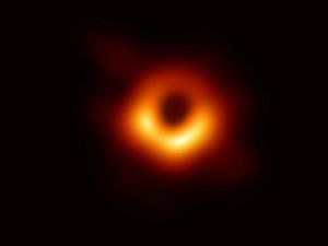 Penampakan Black Hole yang Kagetkan Dunia