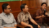 Peneliti Digitroops, Yusep Munawar Sofyan memaparkan hasil survei tentang hoax di media sosial dan efek elektoral Pilpres 2019 di Jakarta, Kamis (11/4/2019).