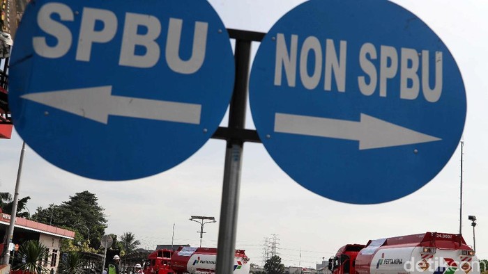 Mudik Jangan Sampai Habis Bensin, Ini Lokasi Penjual BBM di Jalan Tol