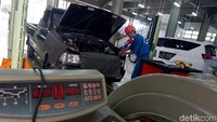 Konsistensi keseriusan Kemnaker dalam pelatihan diperlihatkan dengan terus melakukan beberapa terobosan, yakni pelatihan secara masif di Balai Latihan Kerja (BLK), pemagangan terstruktur dan sertifikasi uji kompetensi.