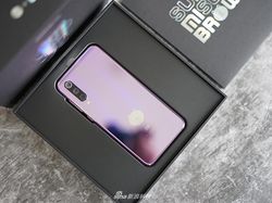 Xiaomi Mi 9 Edisi Brown yang Gahar tapi Imut