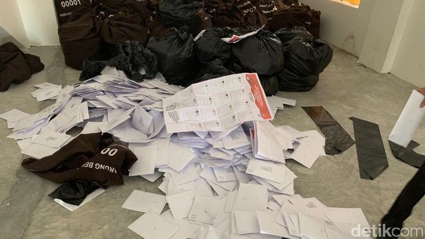 Lokasi Surat Suara Tercoblos di Malaysia.