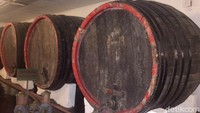 Raw beer akan bertahan sampai 1 bulan. Bir akan memiliki karakter yang lebih kuat bila difermentasikan sampai 45 hari. Rasa yang diberikan lebih tajam dan berkarakter. (Bonauli/detikcom)