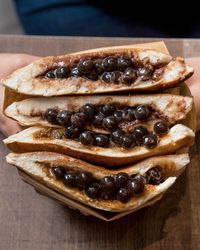 Kenyal Manis Croissant Isi Boba Ini Sedang Ngehits