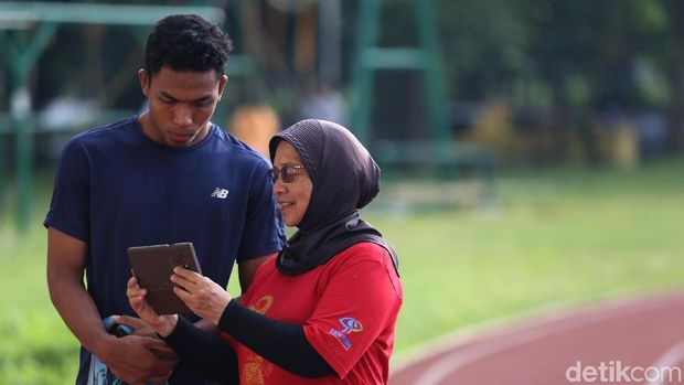 Lalu M Zohri bersama Eni Nuraini  