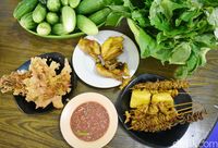 Nasi Dulang Rahmawati.