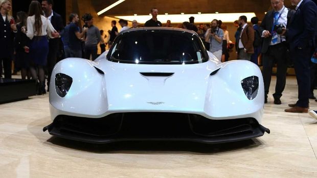 Aston Martin Valhalla mulai diuji