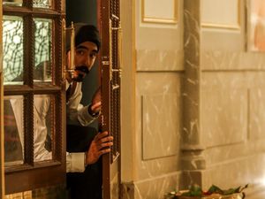 Sinopsis Hotel Mumbai, Film Kisah Nyata Hancurnya Kota di India