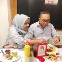 Hobi Kulineran, Zulkifli Hasan Pilih Makan Bareng Istri hingga Sandiaga Uno