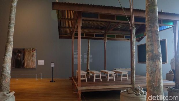 Shooshie Sulaiman Ajak Pengunjung Dewasa Main Karet di Museum MACAN 