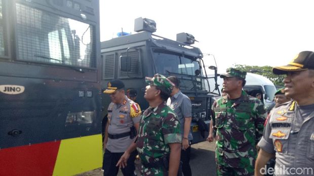 Cek Pasukan dan Alutsista, Pangdam-Kapolda Sulsel Jamin Pemilu Aman