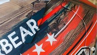 Sponspo helm Marquez, Shoei membuat helm khusus. Helm itu bertemakan rodeo, sebuah perlombaan ketangkasan yang identik dengan Texas, negara bagian tempat digelarnya MotoGP Amerika Serikat. Foto: Instagram