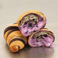 Kenyal Manis Croissant Isi Boba Ini Sedang Ngehits